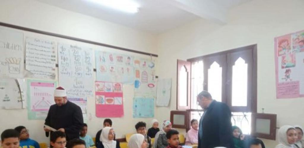 مع انتهاء امتحانات "الأول الثانوي" و"الثالث الابتدائي".. رئيس أزهر الإسكندرية يتابع سير اللجان بعدد من المعاهد