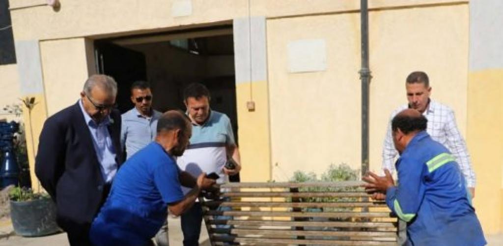 رئيس شركة الصرف الصحي بالإسكندرية يتفقد محطة أبو قير لمتابعة سير العمل ورفع كفاءة التشغيل