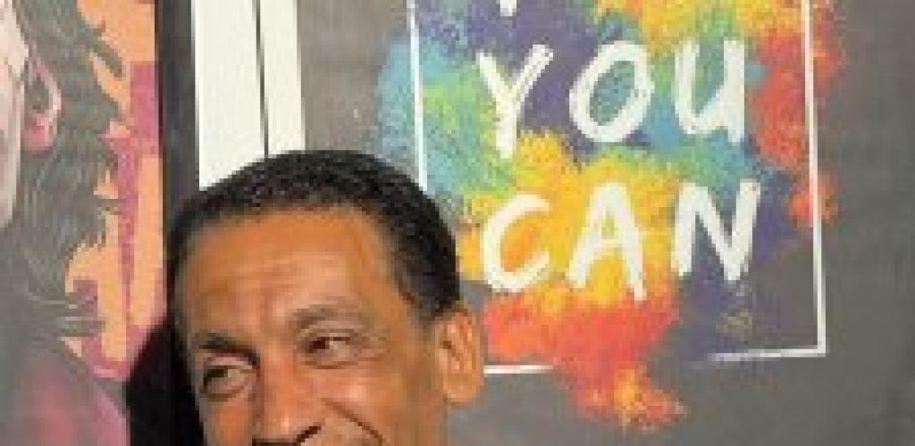 "هو ده".. كوميديا اجتماعية تناقش "العصمة" على مسرح عبد المنعم جابر بالإسكندرية