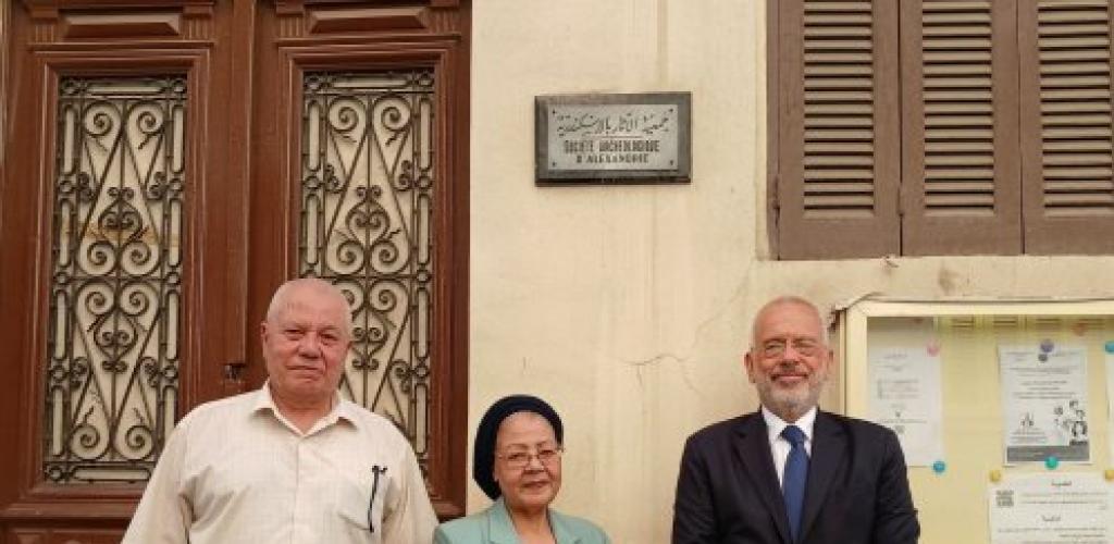 سفير اليونان بالقاهرة يشيد بدور جمعية الآثار بالإسكندرية في الحفاظ على التراث ونشر المعرفة الثقافية