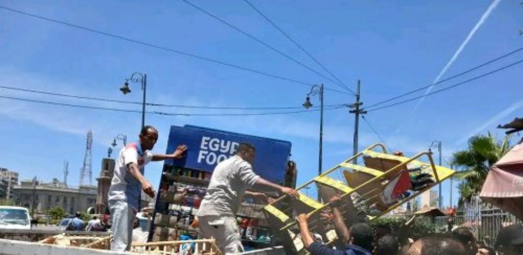 حي وسط.... تكثف حملاتها.. رفع 222 حالة إشغال وهالك بمحيط ميدان محطة مصر