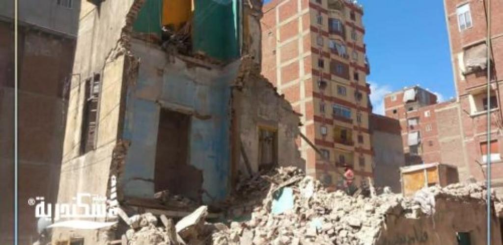 إزالة الخطورة الداهمة عن 17 عقاراً متهالكاً في كرموز والقباري وغيط العنب بالإسكندرية