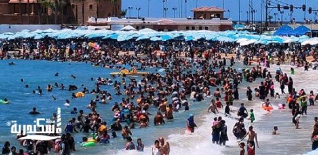 بين الخضراء والحمراء.. دليل الرايات وإشغالات شواطئ الإسكندرية اليوم