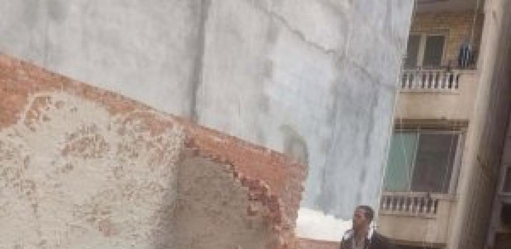 بمشاركة التدخل السريع.. إحباط أعمال بناء مخالف والتحفظ على المعدات بحي ثان المنتزه