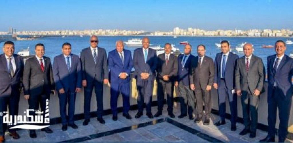 محافظ الإسكندرية يستقبل المحافظين والقيادات التنفيذية بقلعة قايتباي احتفالاً بالعيد القومي الـ74