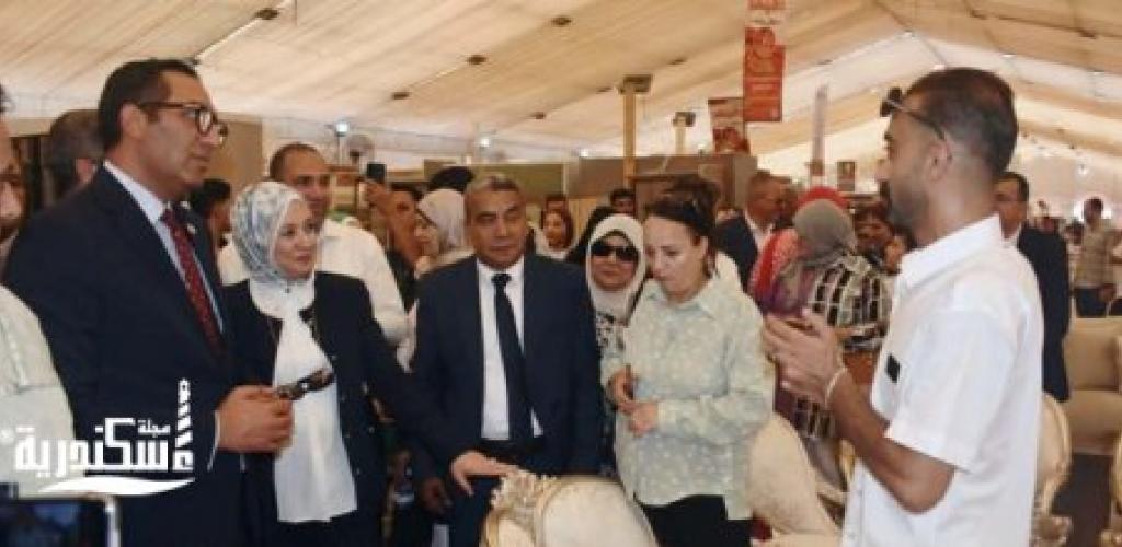 "بمشاركة 80 مصنعًا.. انطلاق فعاليات معرض (صُنع في دمياط) للأثاث بالإسكندرية"