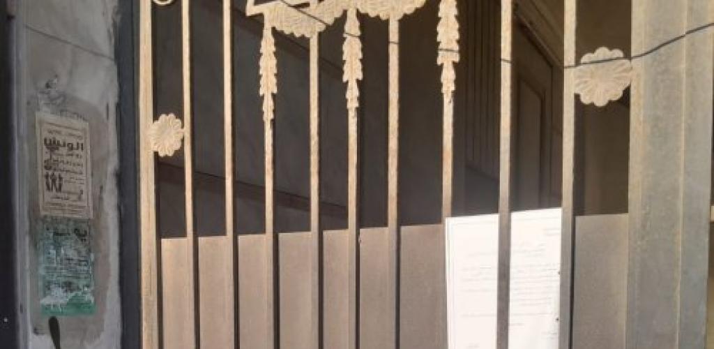 حملة مكثّفة في الحضرة الجديدة لطرق الأبواب والمرور على العقارات المخالفة لحث المواطنين على سرعة التقدم بملفات التصالح
