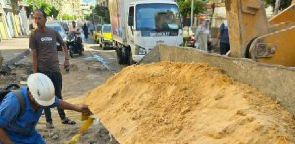 مياه الإسكندرية تنجح في إصلاح كسر مفاجئ بخط مياه بمنطقة سيدي الخليفة وعودة الخدمة إلى طبيعتها