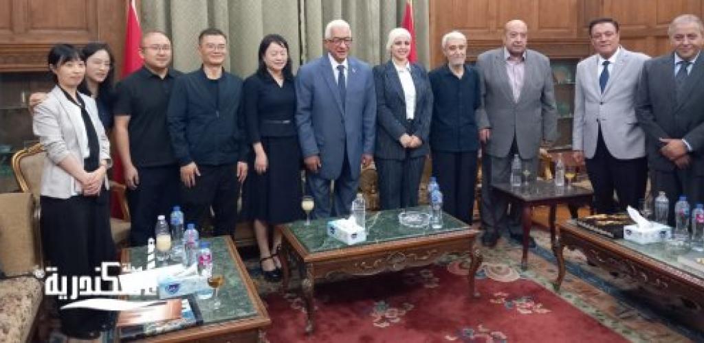 وفد تشنجدو الصينية في ضيافة جمعية الصداقة المصرية الصينية.. رحلات جوية ومعارض وأوبرا سيتشوان ومقترح لعودة الباندا إلى حديقة الجيزة