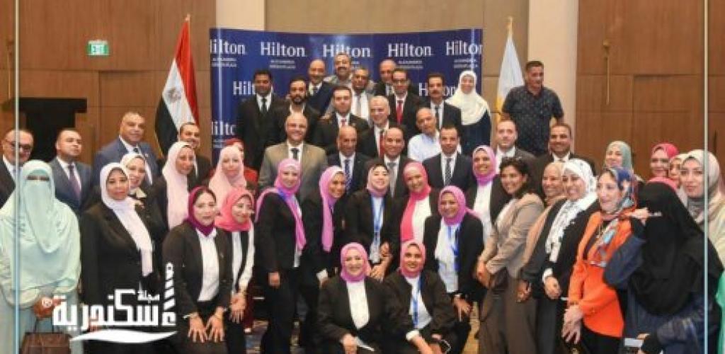 وزير العمل ومحافظ الإسكندرية يتابعان ملفات التشغيل والتدريب ويشهدان تسليم عقود عمل وعقود ذوي الهمم