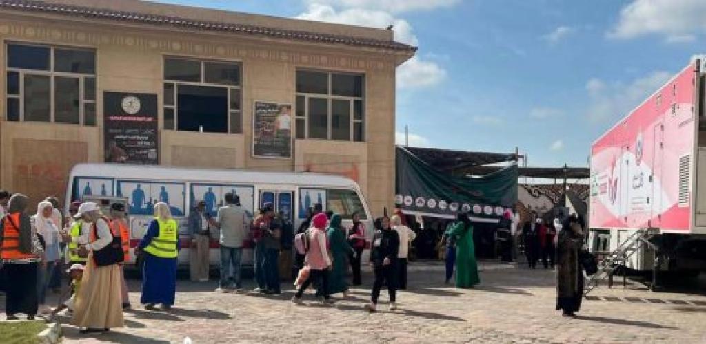 «أنتِ الحياة» في بشاير الخير.. وكيل وزارة الصحة يتفقد فعاليات تقديم خدمات متكاملة لأهالي كرموز بالمجان