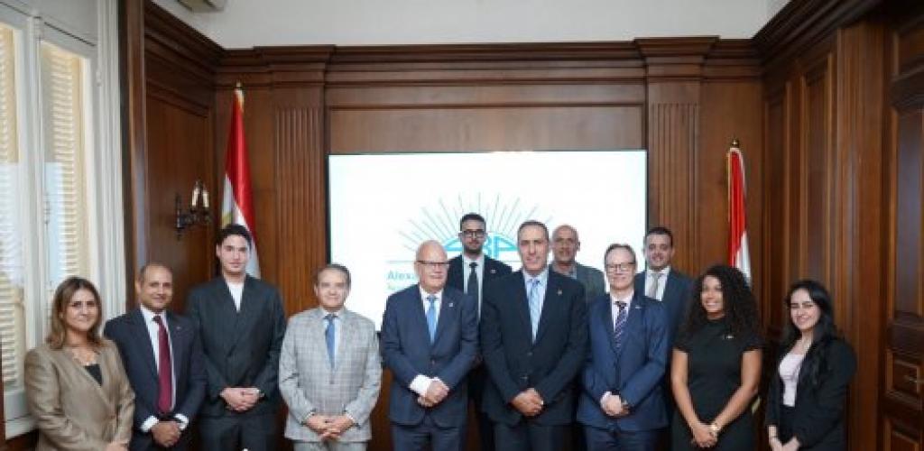 "جمعية رجال أعمال الإسكندرية" و"سفير السويد" يبحثان فرص إقامة شراكات جديدة