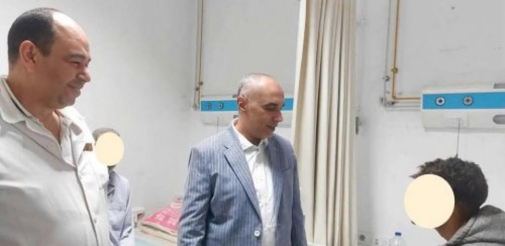 وكيل وزارة الصحة بالإسكندرية يتفقد حالات الاشتباه في التسمم الغذائي بمستشفى الجمهورية العام