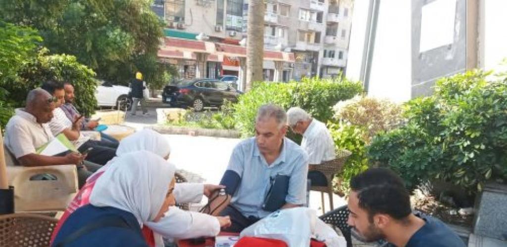 حي شرق الإسكندرية يواصل فعاليات مبادرة "100 يوم صحة" لتقديم الرعاية والتوعية الطبية للمواطنين