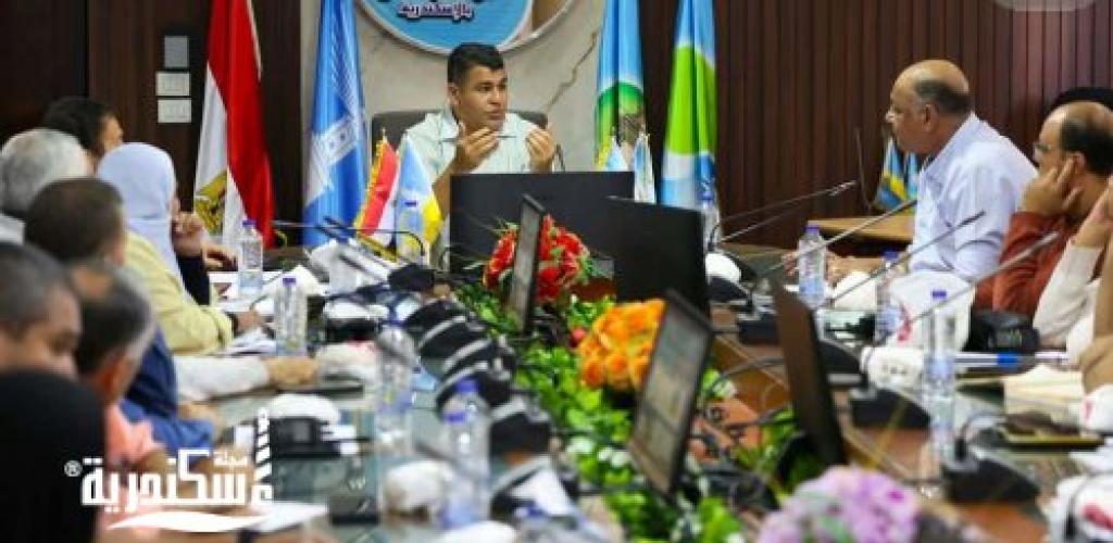 رئيس شركة الصرف الصحي بالإسكندرية يقود اجتماعًا موسعًا لتعزيز الجاهزية ورفع كفاءة الاستعداد للنوات المقبلة