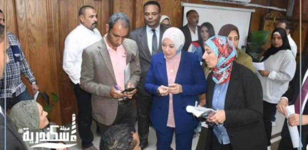 نائب محافظ الإسكندرية تعقد لقاءً جماهيريًا بـ "العجمي".. وتوفر فرص عمل وعلاجًا على نفقة الدولة للمواطنين