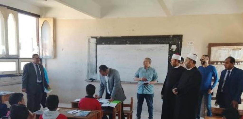 وكيل قطاع المعاهد الأزهرية ورئيس المنطقة يتفقدان معهد بنين سموحة بـ «منطقة الإسكندرية الأزهرية»