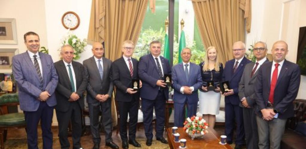 الأكاديمية العربية توقع اتفاقية تعاون أكاديمي مع جامعة غدينيا البحرية في بولندا