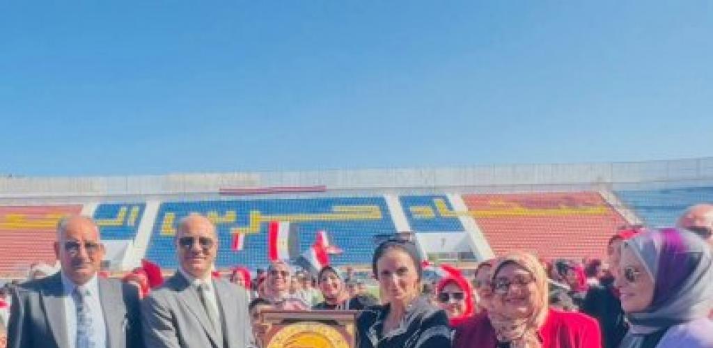 بالعروض الفنية والكورال الطلابي.. «روح أكتوبر في قلوب الأجيال» تتألق في احتفالية تعليم العجمي بحضور عربي أبو زيد