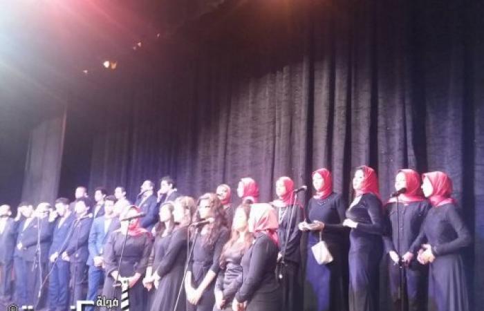 "الاحتفال باليوم العالمي للتراث علي مسرح قصر ثقافه الانفوشي ".