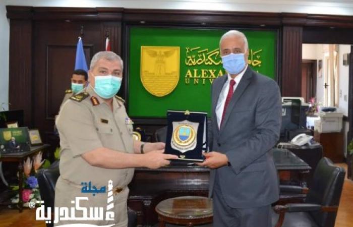 رئيس جامعة الإسكندرية؛  يوقع بروتوكول بين الجامعة والمشروعات الخدمة الوطنية