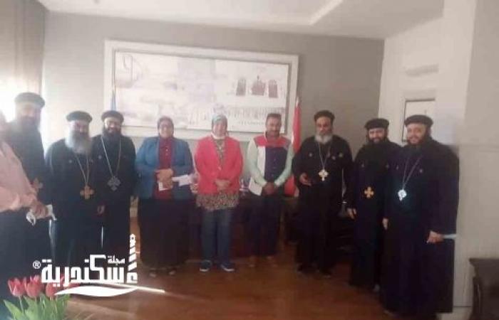"رئيس حي غرب الإسكندرية" تستقبل عددا من أساقفة الكنائس