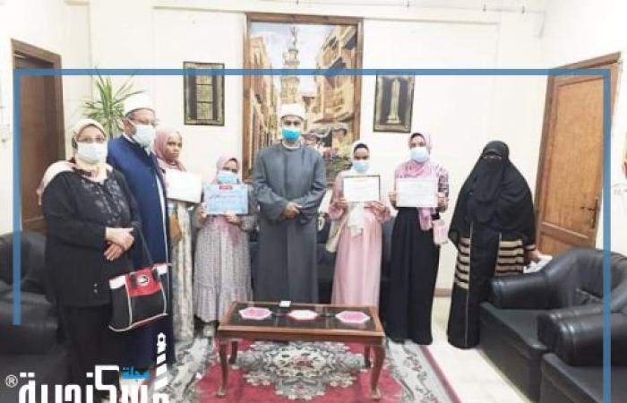 تكريم طالبات معهد فتيات سيدي بشر لحفظهن القرآن الكريم