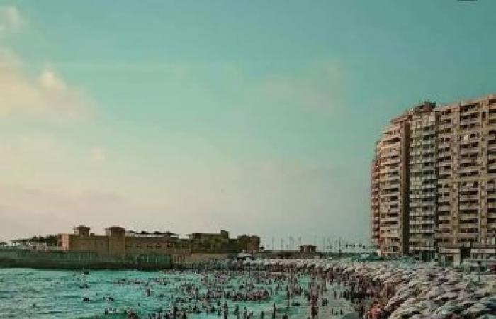 " السياحة والمصايف بالإسكندرية " 275 ألف جنيه غرامات على مستأجري الشواطئ