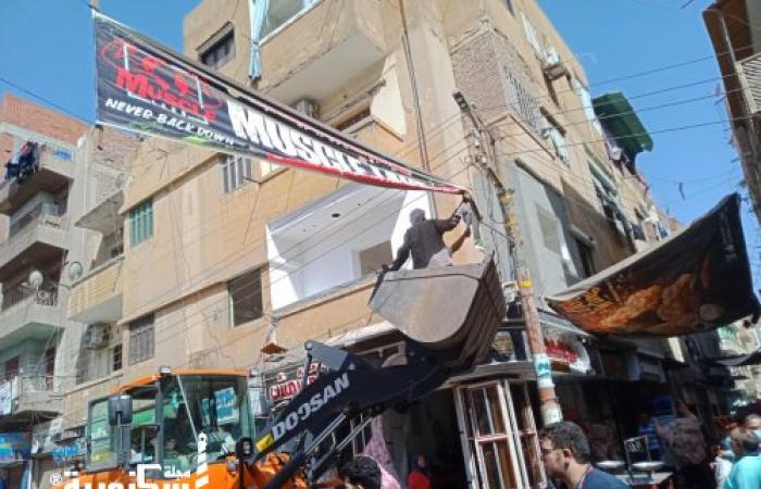 ثلاث حملات لإزالة الإشغالات والحواجز من شوارع وسط الإسكندرية