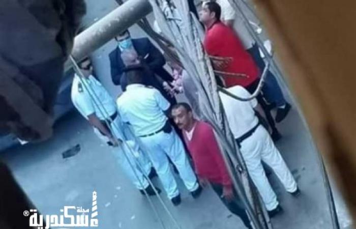 النيابة العامة...المتهم بقتل والديه في الإسكندرية يمثل الجريمة