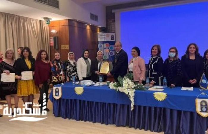 د. نجوي عصام تكرم محافظ المنطقة الروتارية