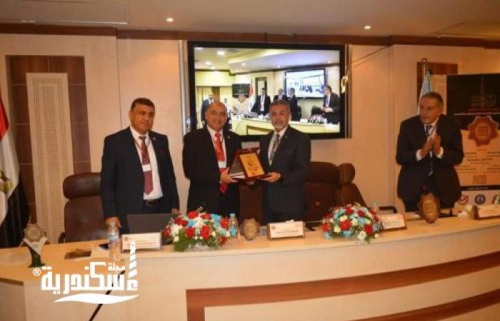 افتتاح مؤتمر" التحديات المعاصرة وأثرها على التنافسية والتميز المؤسسي "بكلية التجارة جامعة الإسكندرية