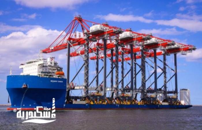 وصول أوناش «STS» الخاصة بتشغيل محطة تحيا مصر إلى ميناء الإسكندرية