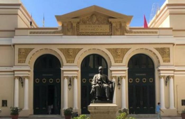 مدير عام اثار الاسكندريه يتفقد مشروع صيانة وترميم مسرح سيد درويش اوبرا الاسكندريه