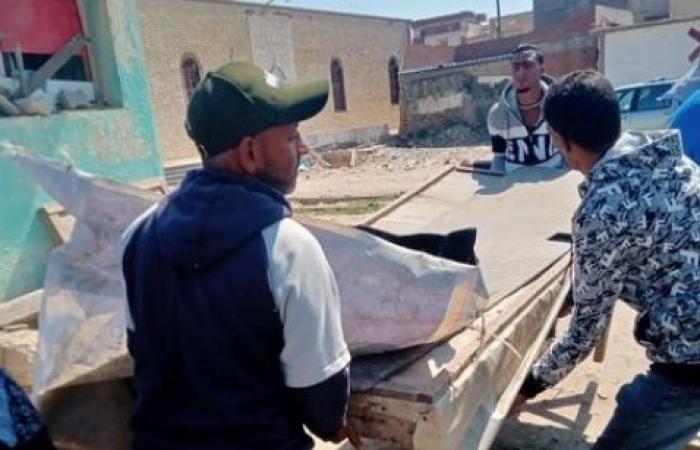 استمرار حملات رفع الإشغالات والتعديات في حي العامرية أول