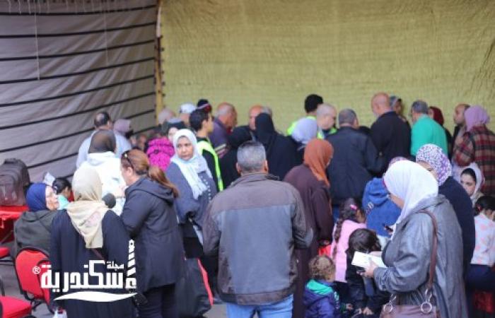 الشيمي قافلة طبية مجانية وتوزيع سلع غذائية والمنشية