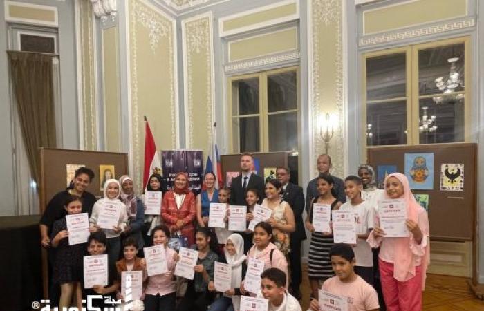 22 طفل يرسمون 43 لوحة في معرض من مصر إلى روسيام بالبيت الروسي بالإسكندرية