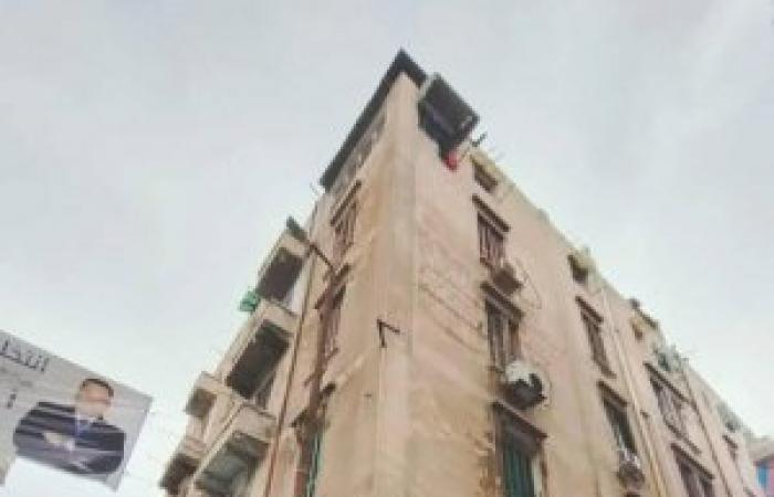 حي وسط...ايقاف أعمال هدم وتكسير بشارع مرسي بدر والتحفظ على السقالات الحديدية والمعدات