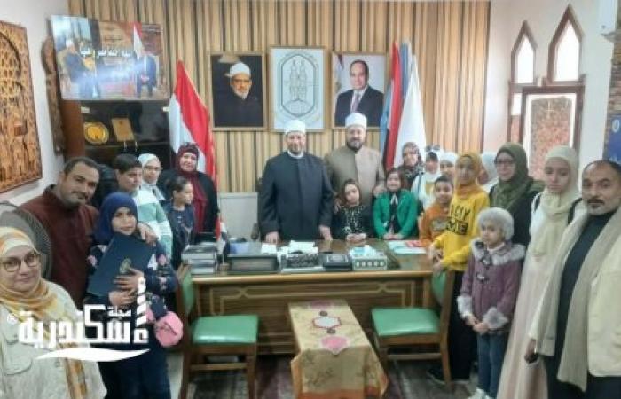 رئيس منطقة الإسكندرية الأزهرية يكرم الطلاب المبدعين من ذوي الهمم المشاركين في احتفالية المشيخة