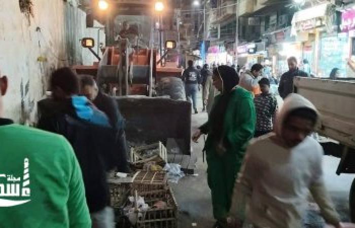 لفتح حركة السير وتيسير العبور.. رئيس حي ثان المنتزه تقود حملة مكبرة لإخلاء "شارع المعهد الديني" من الباعة الجائلين