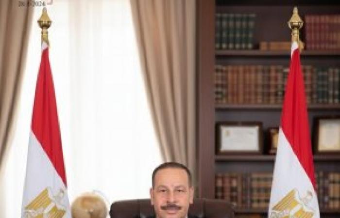 ايمن خالد عضو نقابة المعلمين"لا لسحب الثقة من النقابة الحالية ونويد بإجراء الانتخابات تحت إشراف قضائي