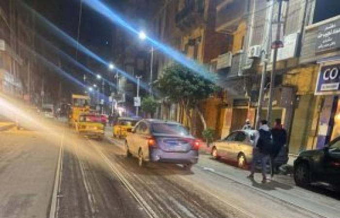 البدء في رصف شارع محرم بك ،ضمن اعمال الخطة الاستثمارية للطرق بحي وسط
