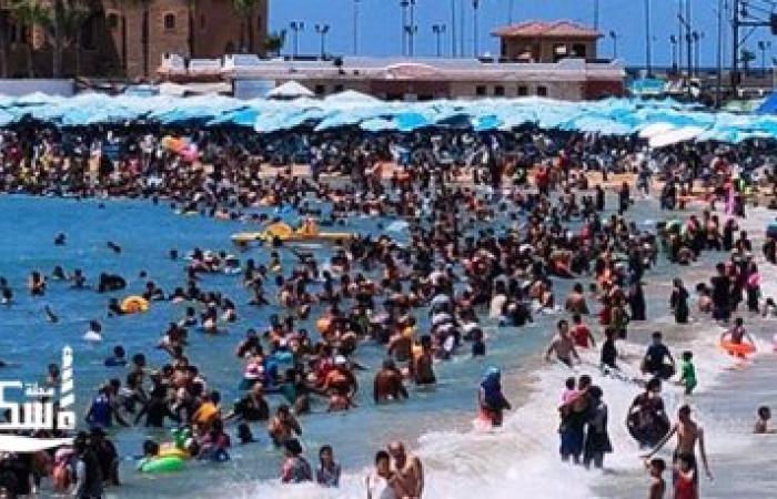 بين الخضراء والحمراء.. دليل الرايات وإشغالات شواطئ الإسكندرية اليوم