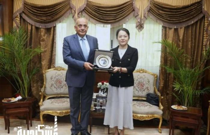 ميناء الإسكندرية يستقبل القنصل العام الصيني لتعزيز التعاون والشراكات المينائية والاستثمارية