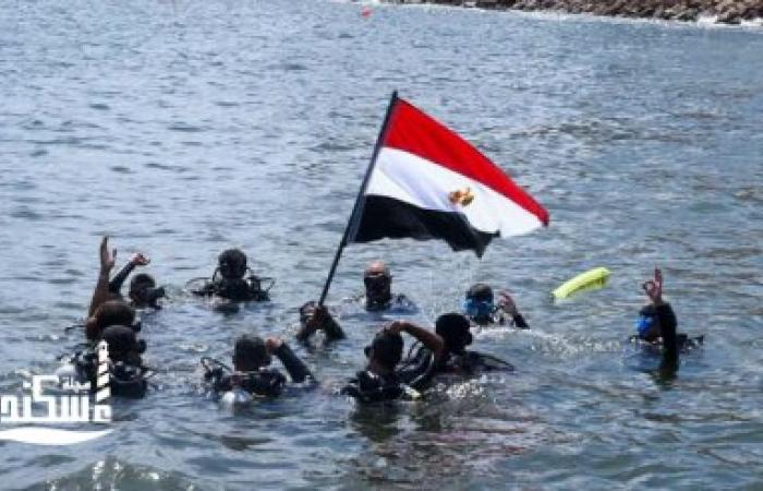 محافظ الإسكندرية يشهد العروض البحرية والجوية بقلب الكورنيش ضمن احتفالات العيد القومي الـ74