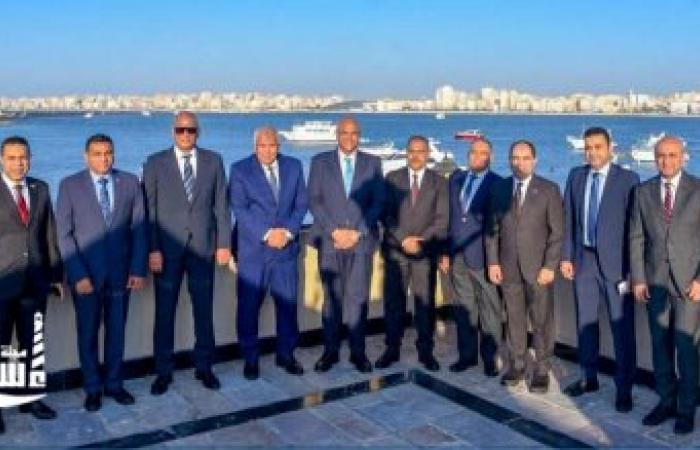 محافظ الإسكندرية يستقبل المحافظين والقيادات التنفيذية بقلعة قايتباي احتفالاً بالعيد القومي الـ74