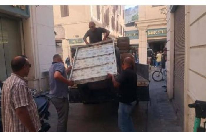 استمرار الحملات المكبرة بشارع النبي دانيال فرضًا لهيبة القانون والتحفظ على عدد 2 عربة للباعة الجائلين