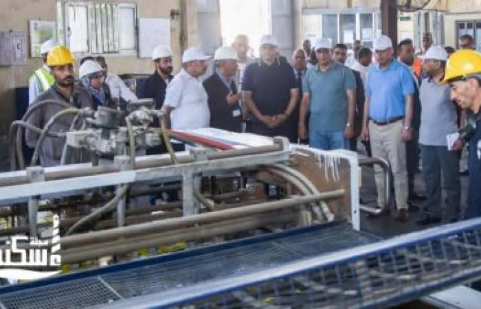 وزير الإنتاج الحربي ومحافظ الإسكندرية يتفقدان شركة "أبي قير للصناعات الهندسية" (مصنع 10 الحربي)
