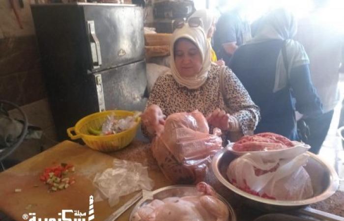 رئيس حي ثان المنتزة تقود  حملة مكبرة لمراقبة الأسواق والتفتيش علي المحال العامة