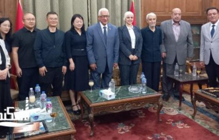 وفد تشنجدو الصينية في ضيافة جمعية الصداقة المصرية الصينية.. رحلات جوية ومعارض وأوبرا سيتشوان ومقترح لعودة الباندا إلى حديقة الجيزة